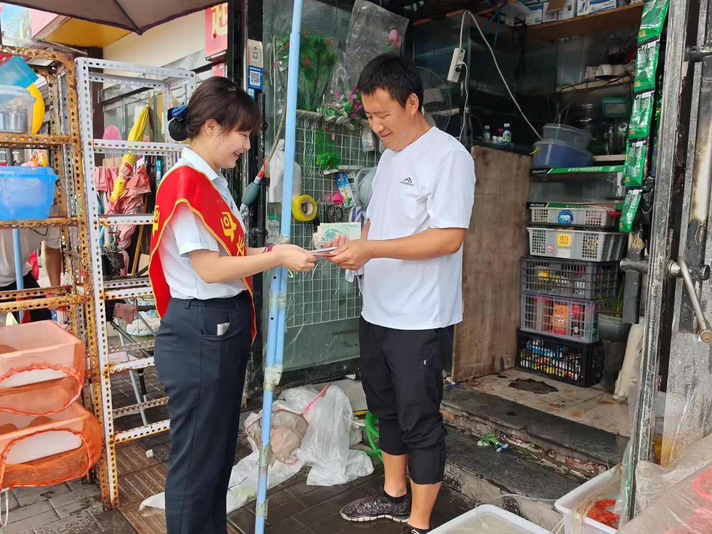兑换残损币，温暖群众心 | 长治潞州农商银行积极开展残损人民币兑换活动