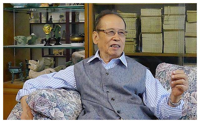 外交部原副部长：香港回归前，英国每年可从香港拿走上千亿人民币