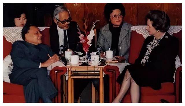 外交部原副部长：香港回归前，英国每年可从香港拿走上千亿人民币