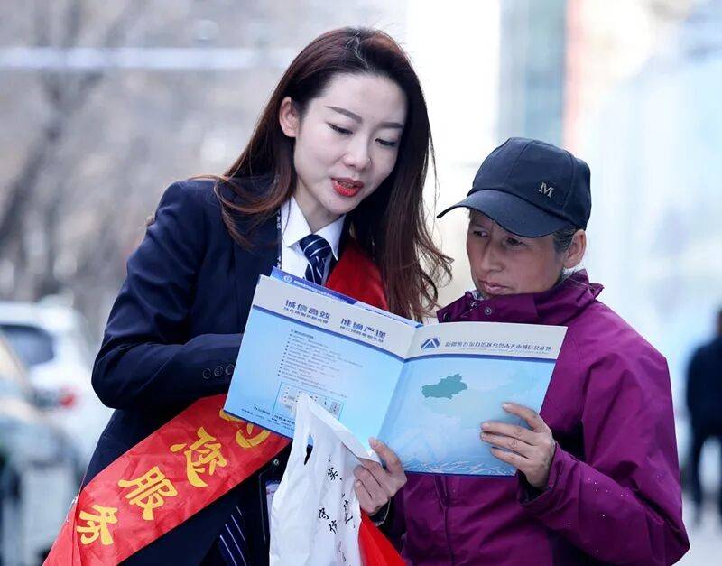 法治天山谱华章——新疆维吾尔自治区成立70周年司法行政工作巡礼