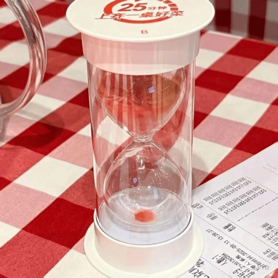 西贝再自刀,整改大翻车,贾国龙彻底认怂