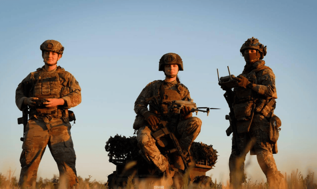 欧洲如临大敌，集体要求停战，波兰放话：普京敢来，就会被逮捕！