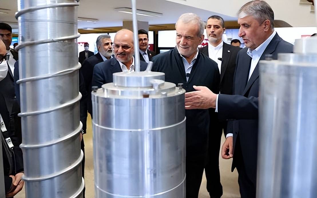 伊朗前外长重磅爆料!称拉夫罗夫偷偷带香槟酒,暗中搞砸谈判,俄罗斯一直在伤害伊朗?