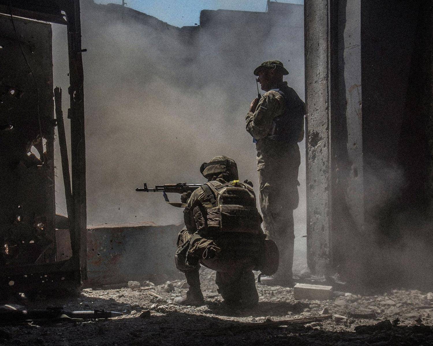 瞒不住了,红军城9000乌军被围,乌前防长:再不投降就是全线溃败