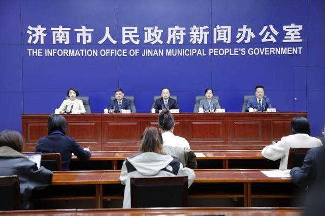 济南在全省率先以市委、市政府名义出台中小学(幼儿园)教师激励关爱措施