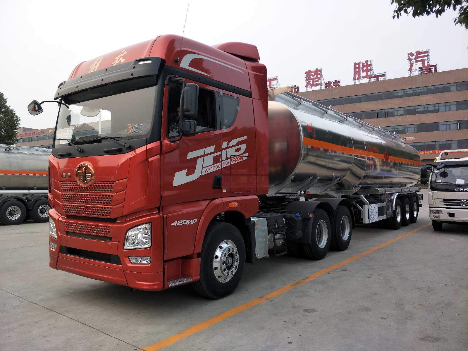 原油挂车(原油运输车能运多少吨)